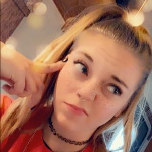 Meet your Posher, Alexandra